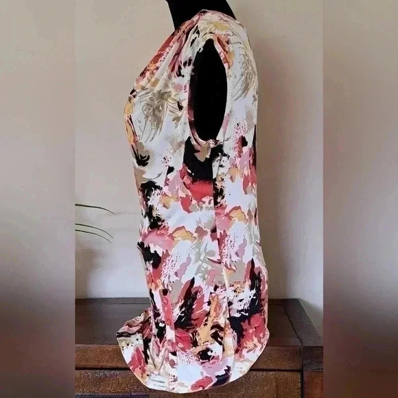 ❤️ Reitmans Abstract Print Top Medium Colourful - Picture 2 of 12